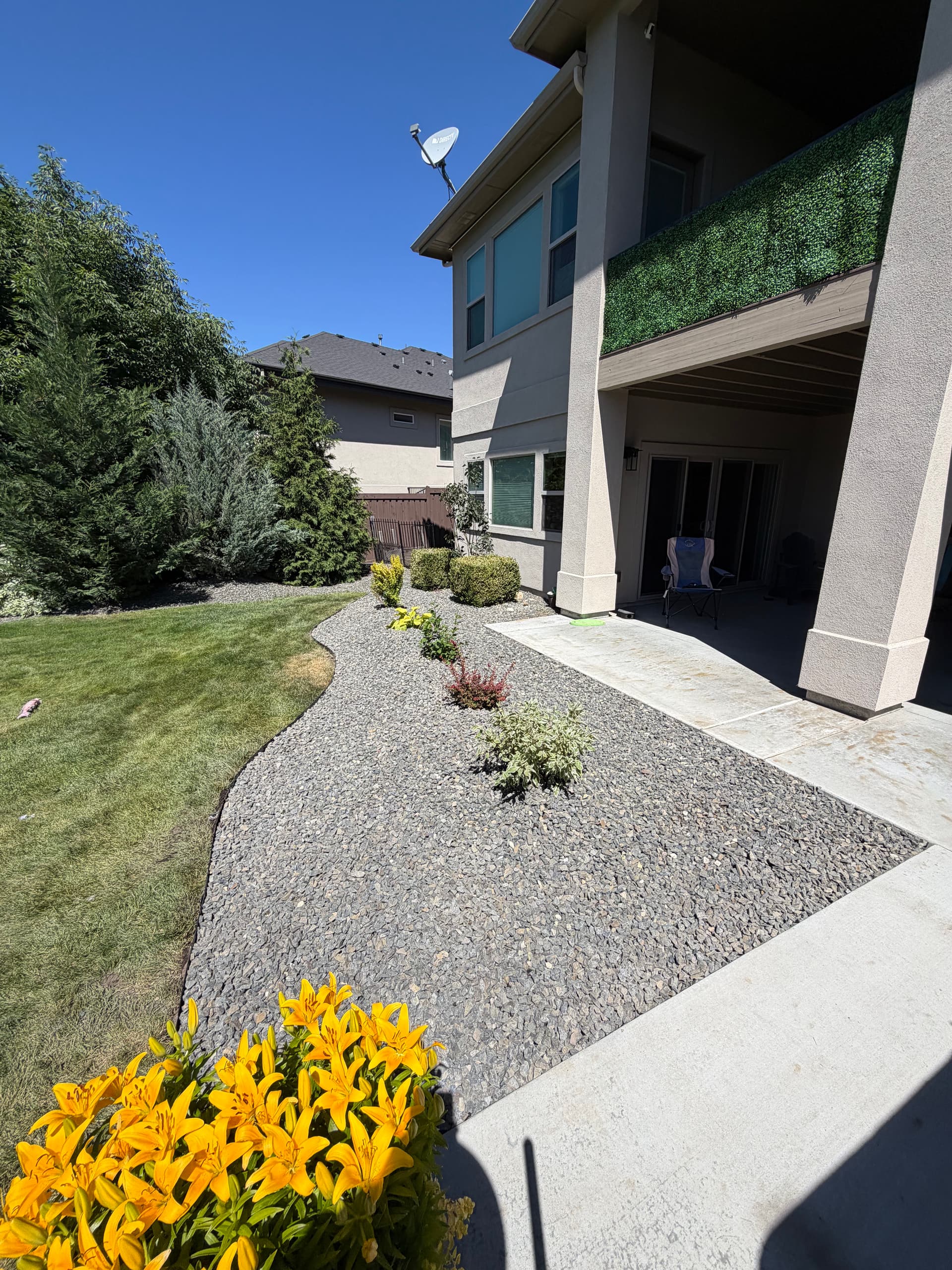Gallery photos for Shrinking the Lawn to Cut Maintenance and Save Water: Image #2