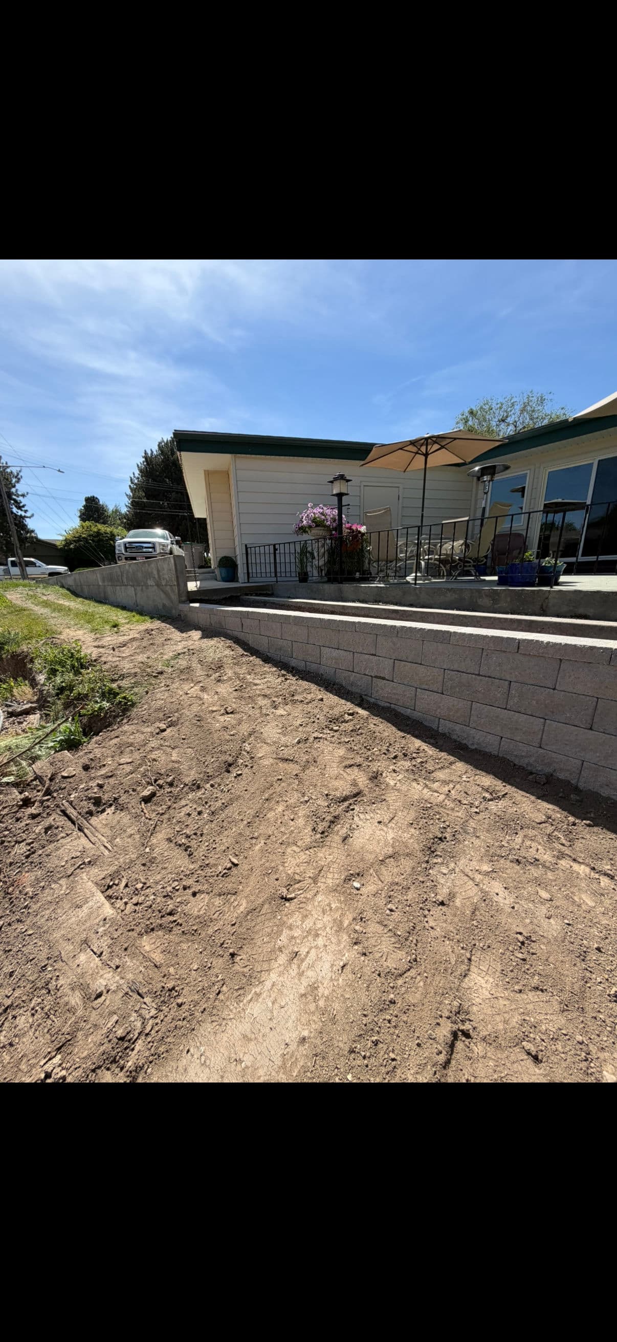 Gallery photos for Failing Retaining Wall Replaced With Block Built to Last: Image #2