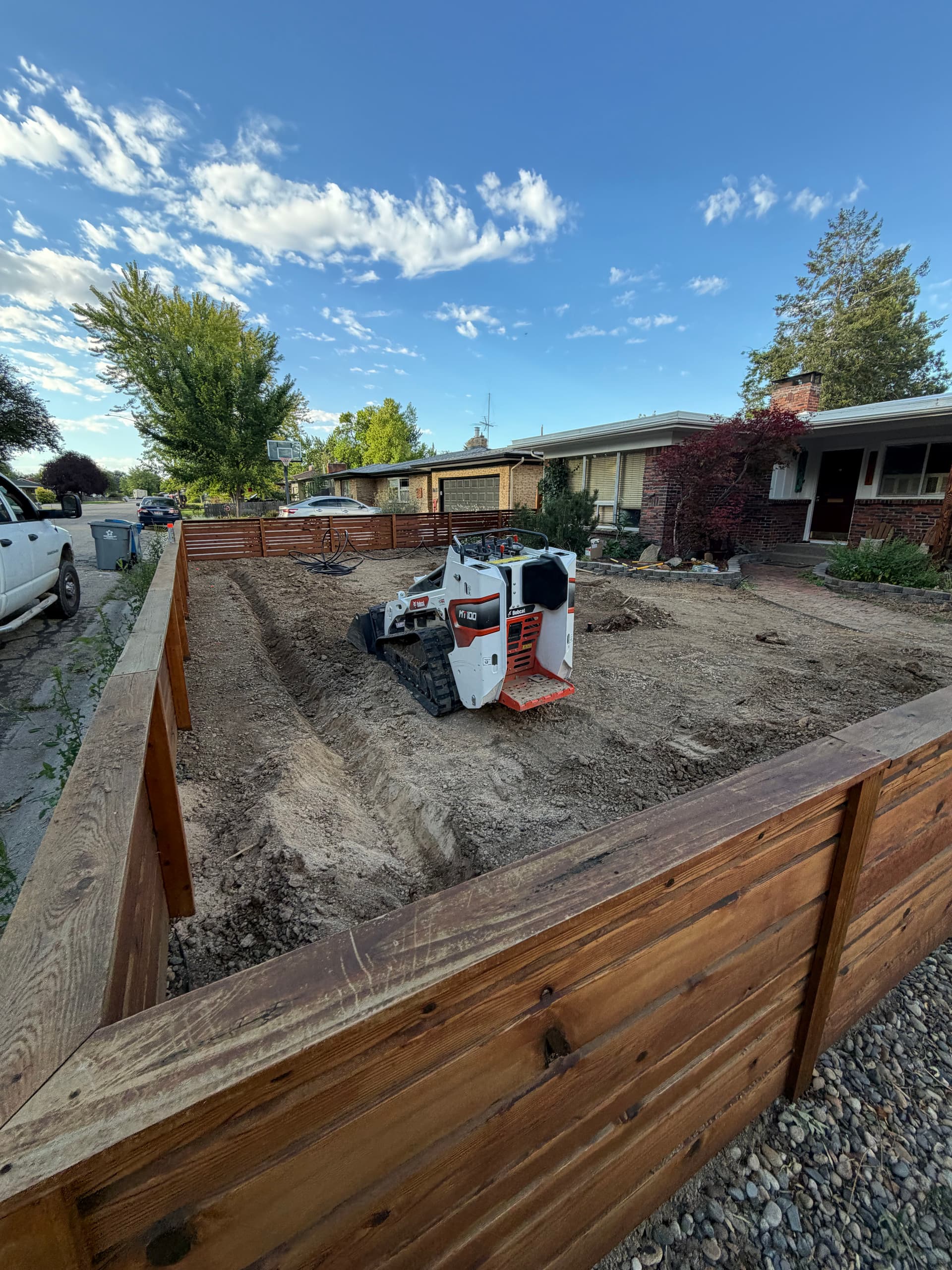 Gallery photos for From Overgrown Mess to a Clean, Usable Front Yard: Image #4